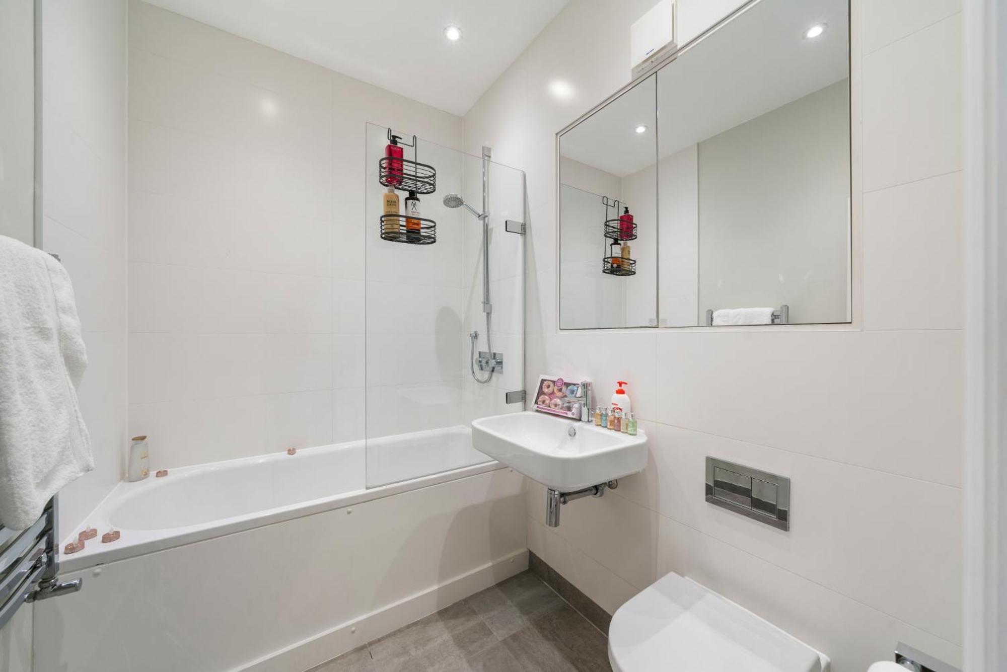 Chic 2 Bed Maisonette In Mayfair 32A Londen Buitenkant foto