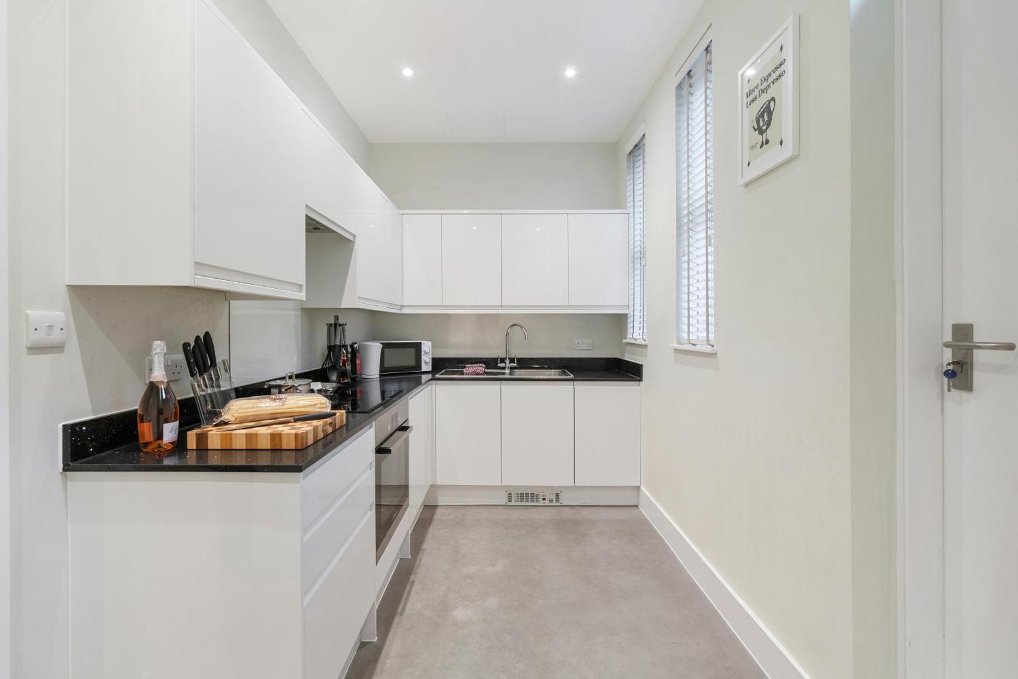 Chic 2 Bed Maisonette In Mayfair 32A Londen Buitenkant foto