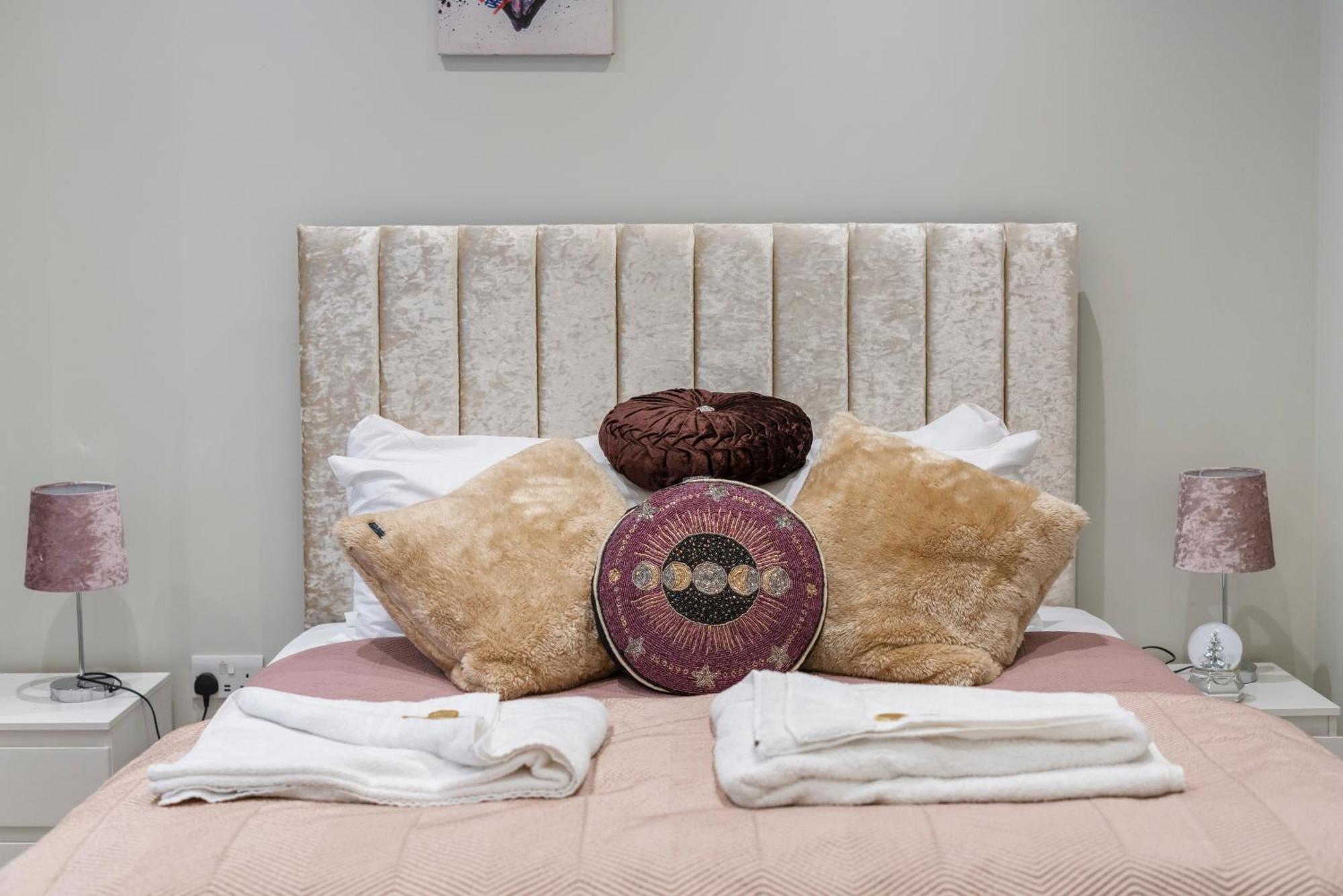 Chic 2 Bed Maisonette In Mayfair 32A Londen Buitenkant foto